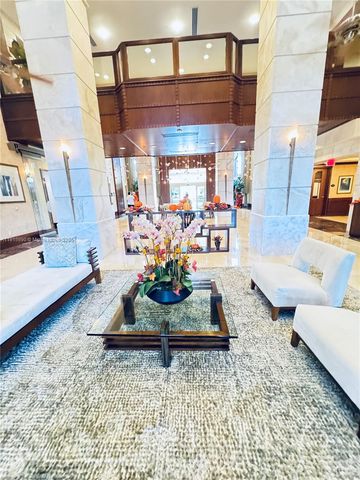 19501 W Country Club Dr PH-06, Aventura, FL 33180