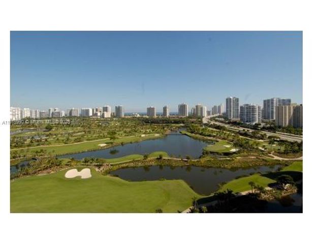 19501 W Country Club Dr PH-06, Aventura, FL 33180