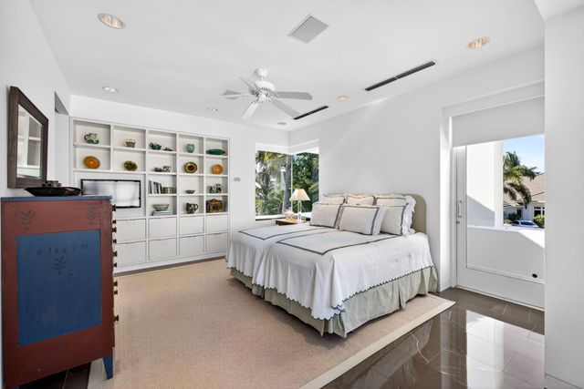 7034 SE Harbor Circle, Stuart, FL 34996