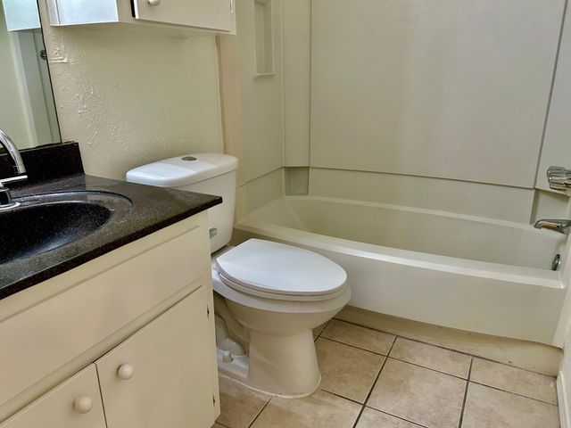 5701 Woodrow Ave 101, Austin, TX 78756