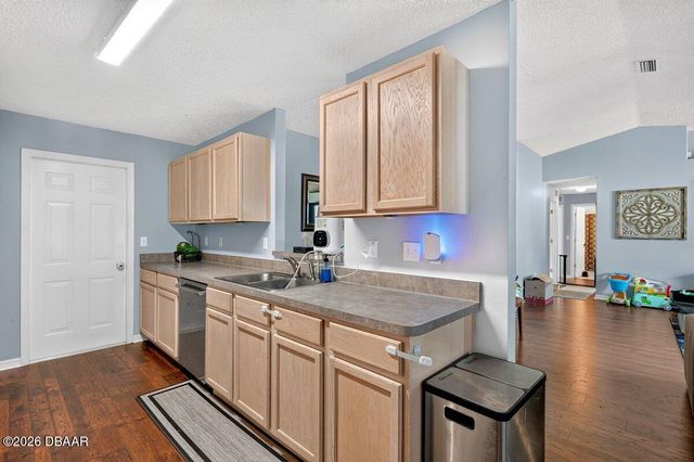593 Clairmont Lane, South Daytona, FL 32119