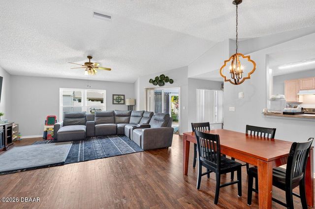 593 Clairmont Lane, South Daytona, FL 32119
