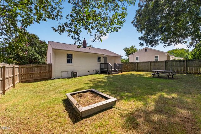 2732 Knowles Street, Raleigh, NC 27603