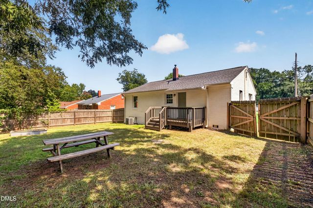 2732 Knowles Street, Raleigh, NC 27603