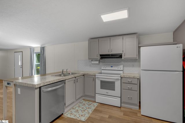 810 Slater Street, Marietta, SC 29661