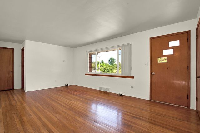 130 College Park Drive, Monroeville, PA 15146