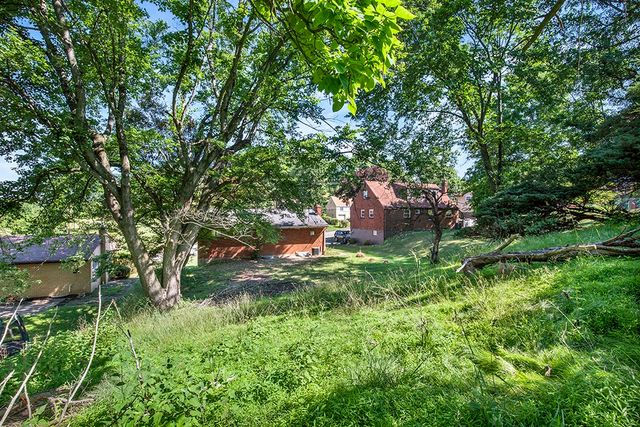 130 College Park Drive, Monroeville, PA 15146