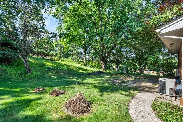 130 College Park Drive, Monroeville, PA 15146