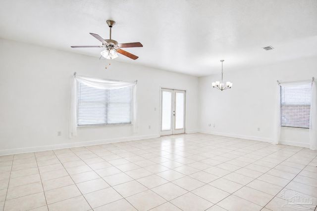 1724 Waterford Sound Blvd, Gulf Breeze, FL 32563
