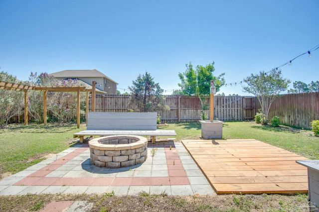 1724 Waterford Sound Blvd, Gulf Breeze, FL 32563