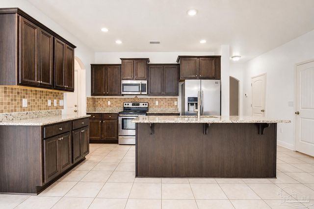 1724 Waterford Sound Blvd, Gulf Breeze, FL 32563