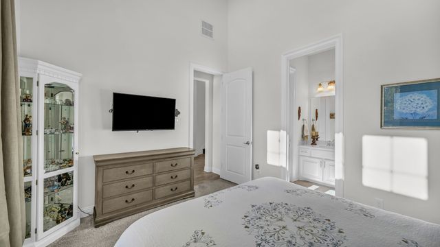 1709 Roundtree Circle E, Fort Worth, TX 76008