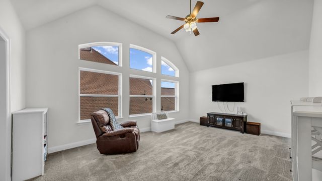 1709 Roundtree Circle E, Fort Worth, TX 76008