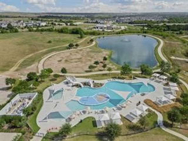 1709 Roundtree Circle E, Fort Worth, TX 76008