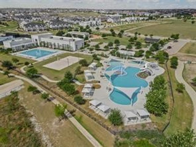 1709 Roundtree Circle E, Fort Worth, TX 76008
