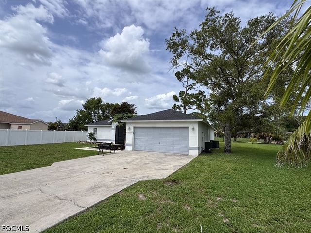 15627 Spring Line LN, Fort Myers, FL 33905