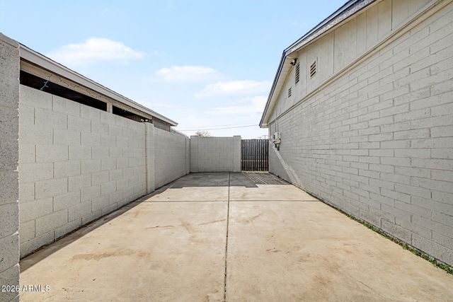 1006 S SIESTA Lane, Tempe, AZ 85281