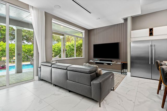 10715 NW 83rd Court, Parkland, FL 33076