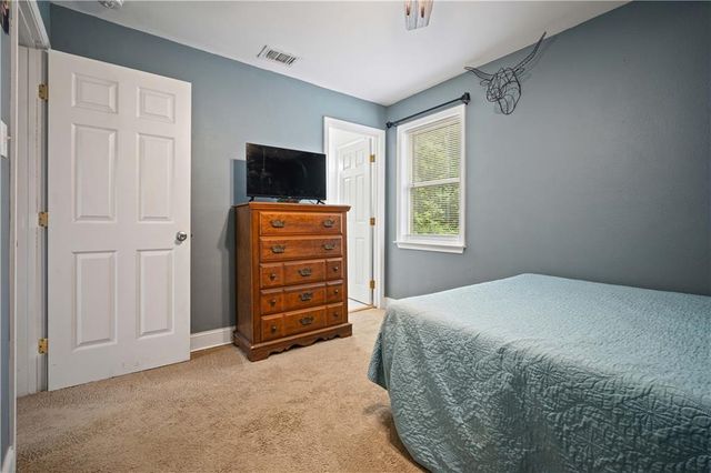 11150 Lakeside Circle, Grand Bay, AL 36541