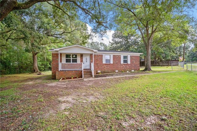 11150 Lakeside Circle, Grand Bay, AL 36541