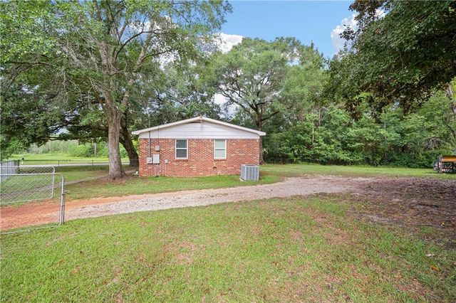11150 Lakeside Circle, Grand Bay, AL 36541