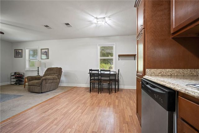 11150 Lakeside Circle, Grand Bay, AL 36541