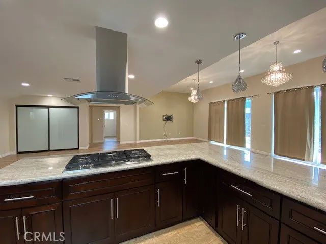 6657 Enfield, Reseda, CA 91335