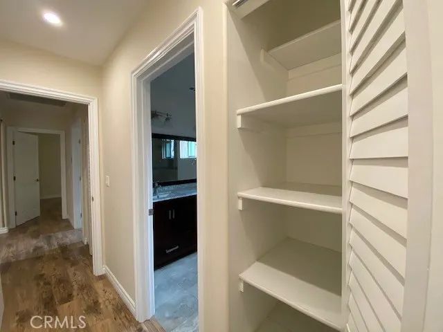 6657 Enfield, Reseda, CA 91335