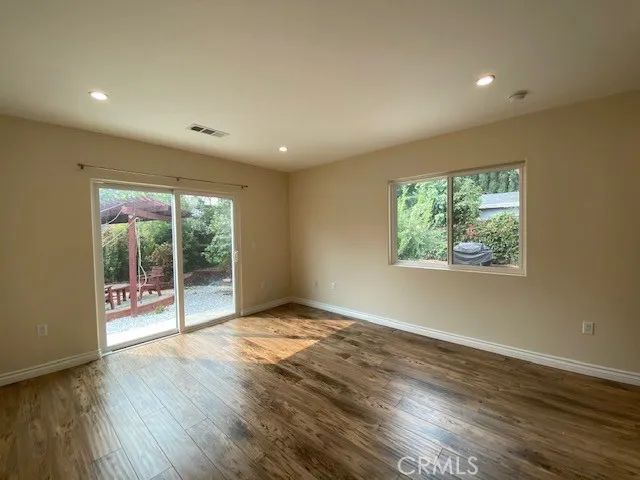 6657 Enfield, Reseda, CA 91335