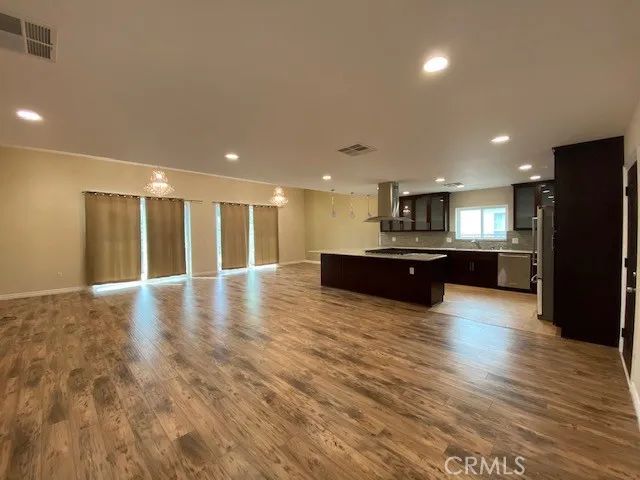 6657 Enfield, Reseda, CA 91335