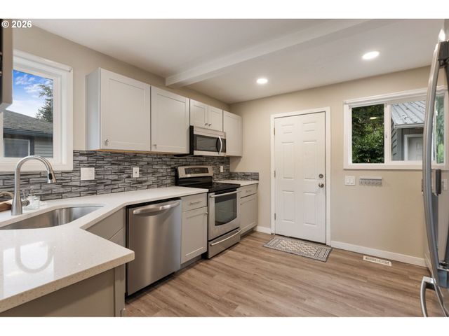 375 Sw 131ST Ave, Beaverton, OR 97005