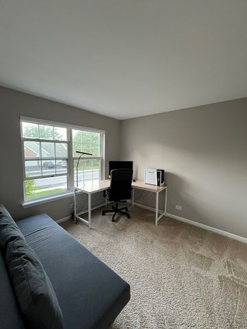 109 Holmes Way 109, Schaumburg, IL 60193