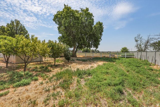 3047 W 1975 N, Plain City, UT 84404