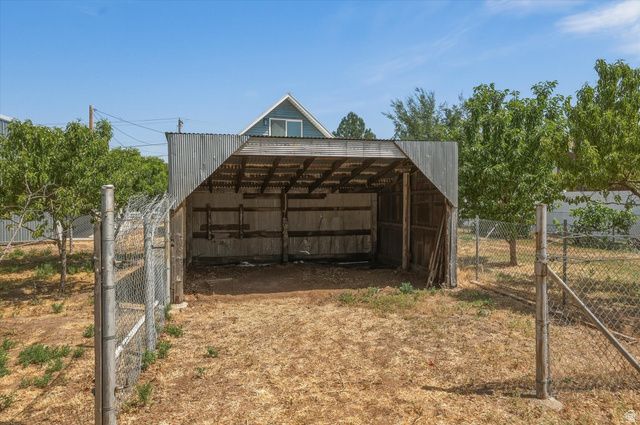 3047 W 1975 N, Plain City, UT 84404