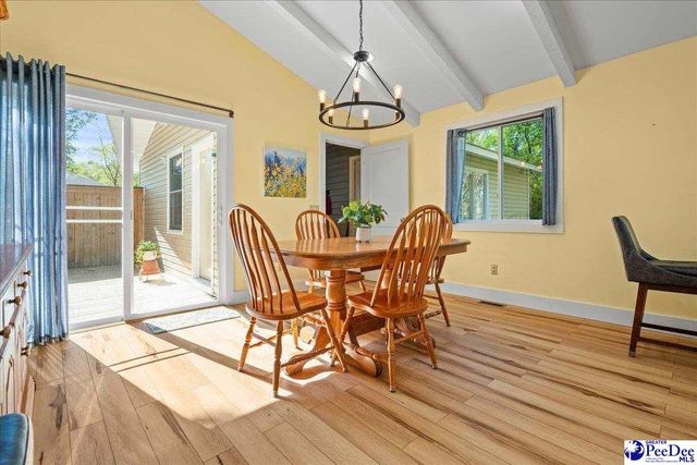 313 Oakdale Dr, Hartsville, SC 29550