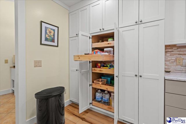 313 Oakdale Dr, Hartsville, SC 29550
