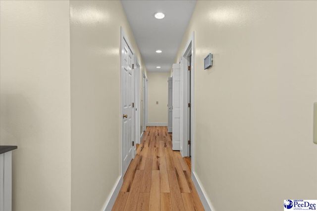 313 Oakdale Dr, Hartsville, SC 29550