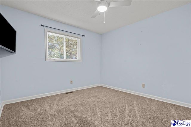 313 Oakdale Dr, Hartsville, SC 29550