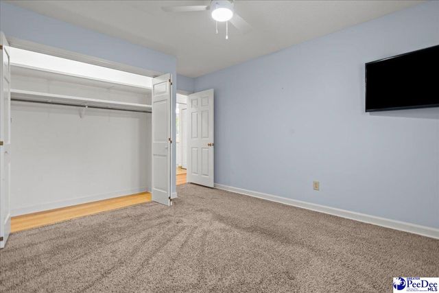 313 Oakdale Dr, Hartsville, SC 29550