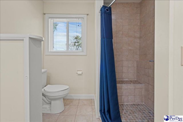 313 Oakdale Dr, Hartsville, SC 29550