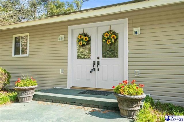 313 Oakdale Dr, Hartsville, SC 29550