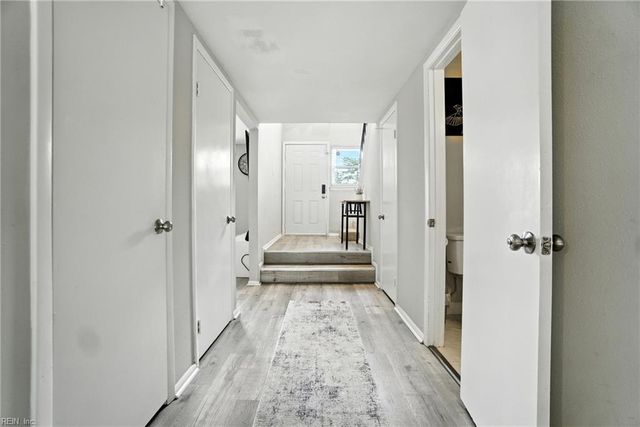 1249 Clydesdale LN, Virginia Beach, VA 23464