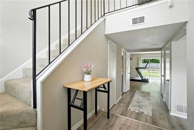 1249 Clydesdale LN, Virginia Beach, VA 23464