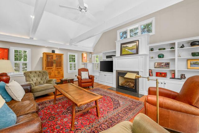 88 Indian Hill Road N, Chatham, MA 02633