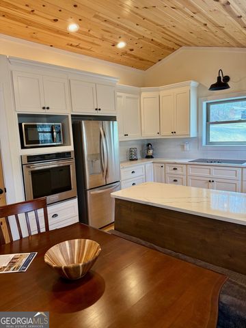 1365 Skylake Road, Sautee Nacoochee, GA 30571