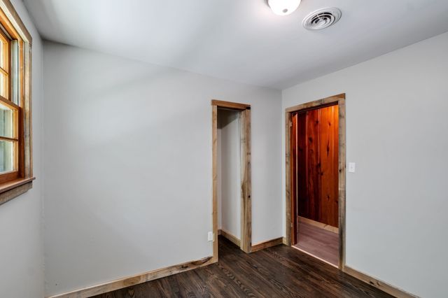 5940 Hassells Creek Ln, Lyles, TN 37098