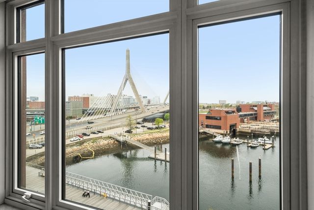 100 Lovejoy Wharf 7J, Boston, MA 02114