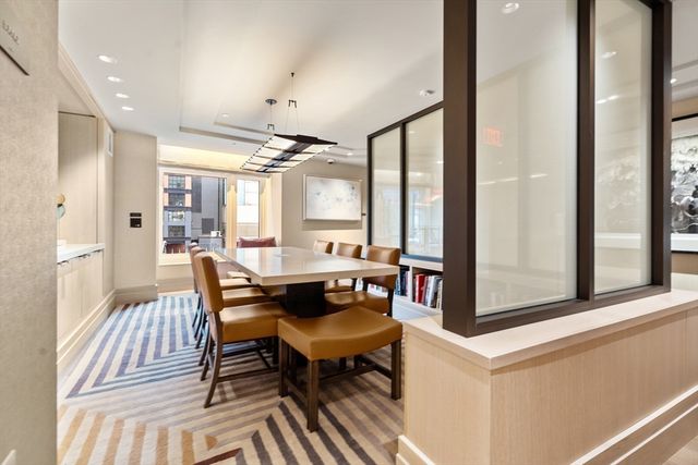 100 Lovejoy Wharf 7J, Boston, MA 02114