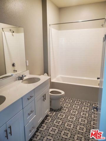 757 Daniel Freeman Cir, Inglewood, CA 90301