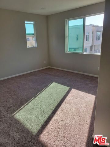 757 Daniel Freeman Cir, Inglewood, CA 90301